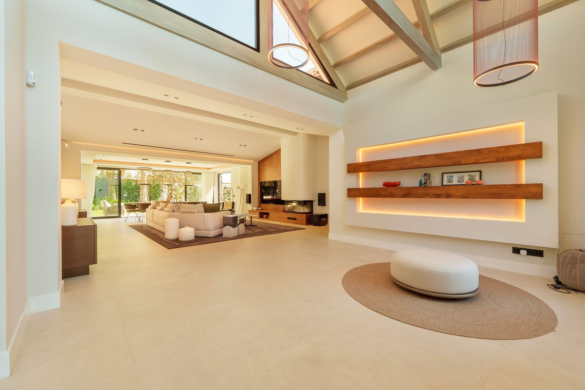 Villa for sale in Puerto Banus, Málaga, Spain
