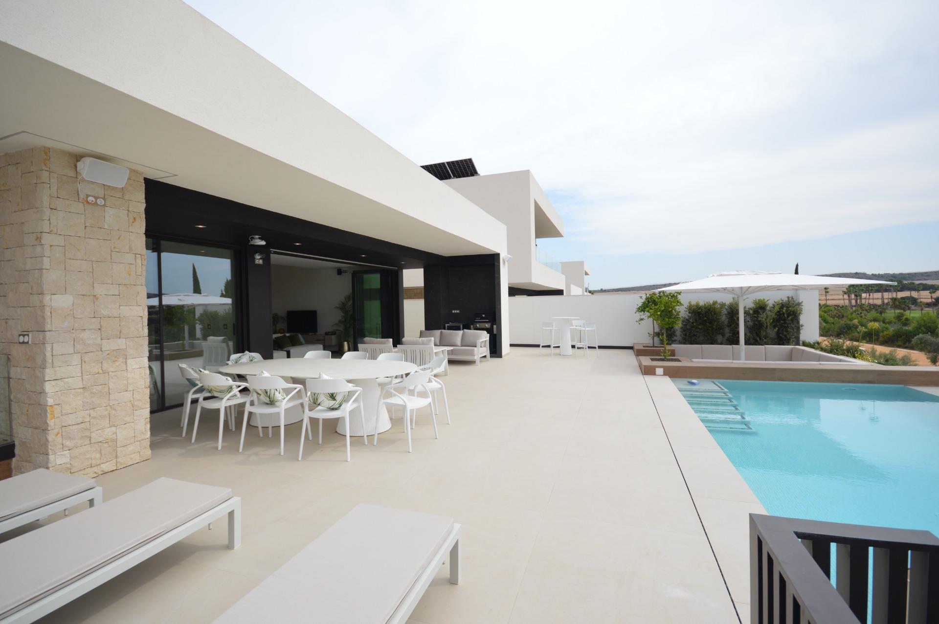 Villa for sale in Algorfa, Alicante, Spain