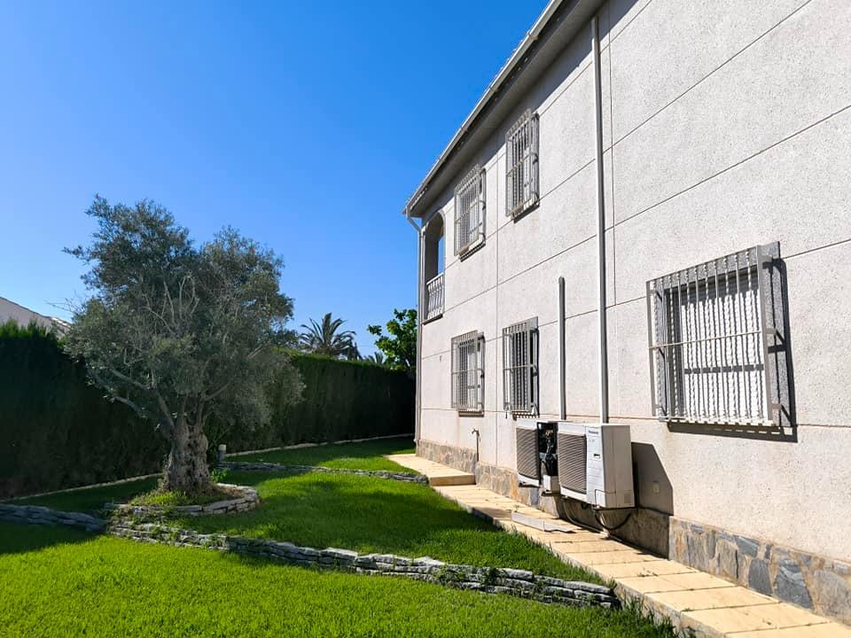 Villa for sale in Torrevieja, Alicante, Spain