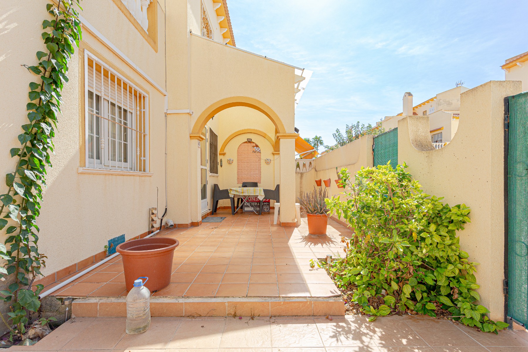 Villa en venta en Pilar De La Horadada