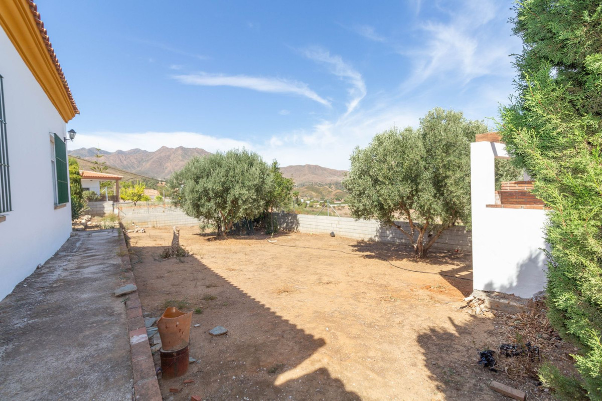 Finca for sale in Entrerrios, Málaga, Spain