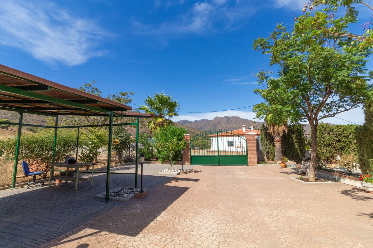 Finca for sale in Entrerrios, Málaga, Spain