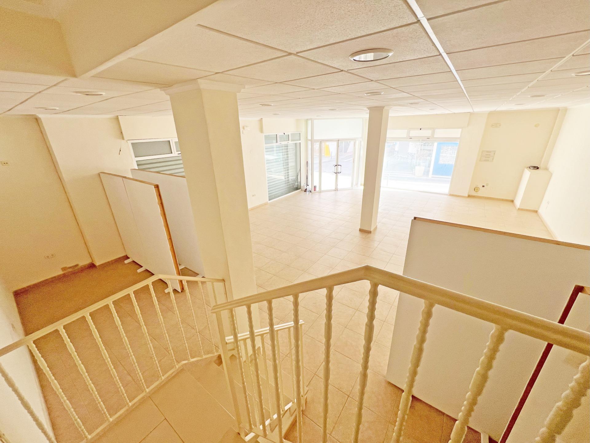 Commercial unit for sale in Guardamar Del Segura, Alicante, Spain
