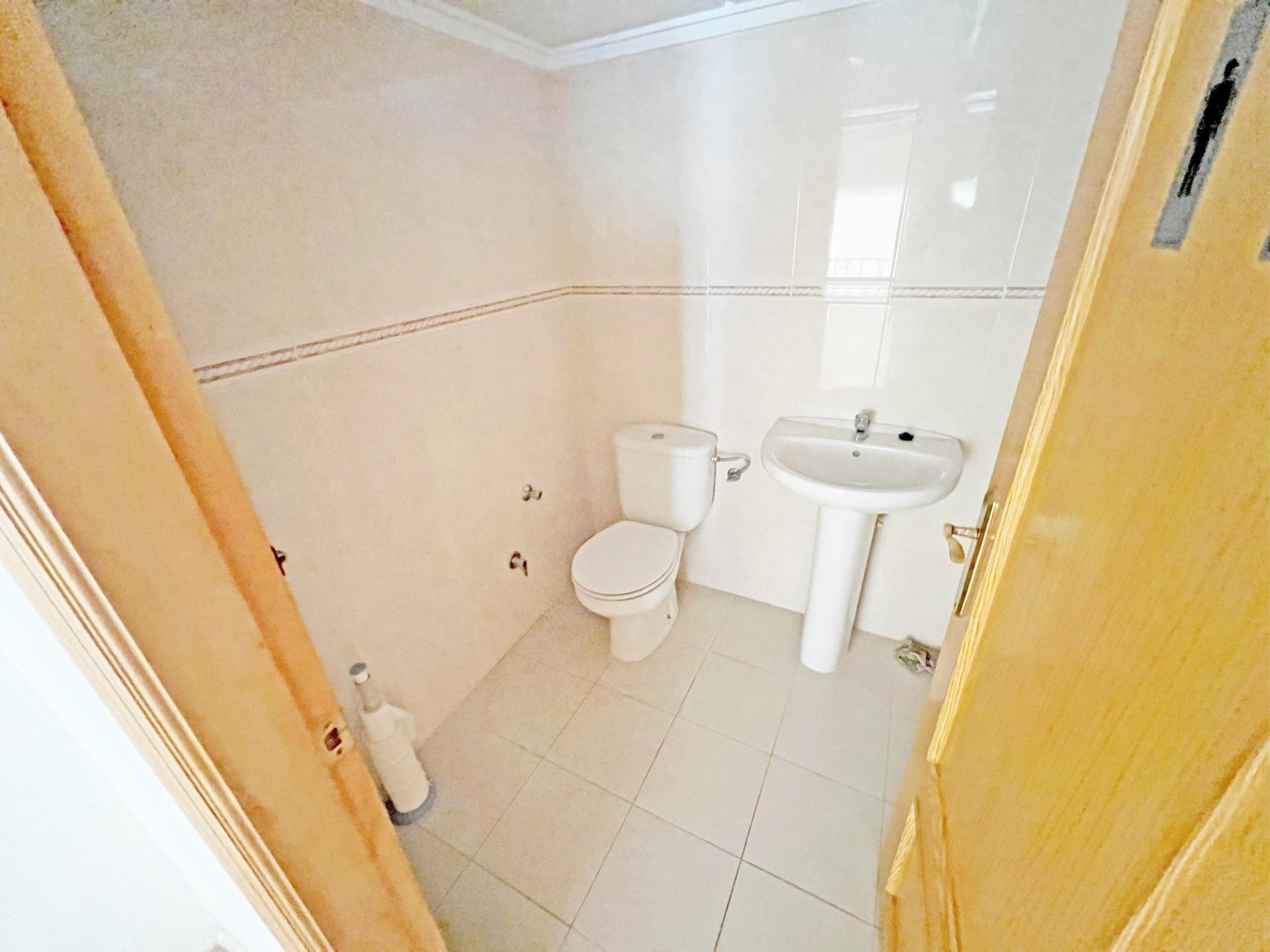 Commercial unit for sale in Guardamar Del Segura, Alicante, Spain
