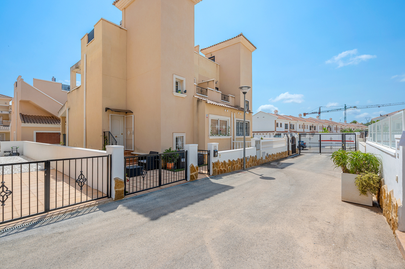 Semi Detached for sale in San Miguel De Salinas, Alicante, Spain