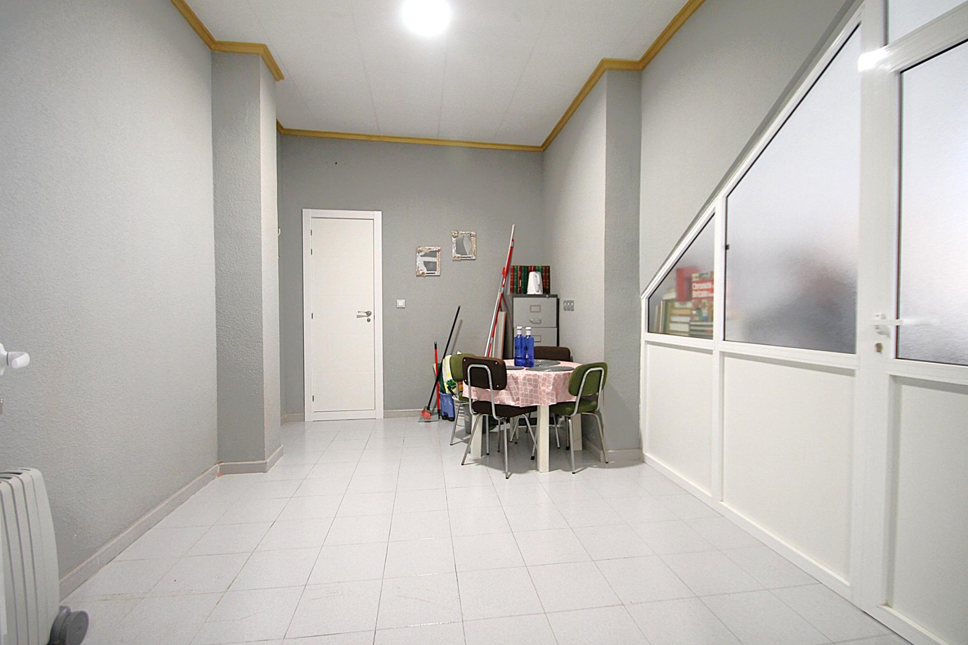 Comercial en venta en Torrevieja