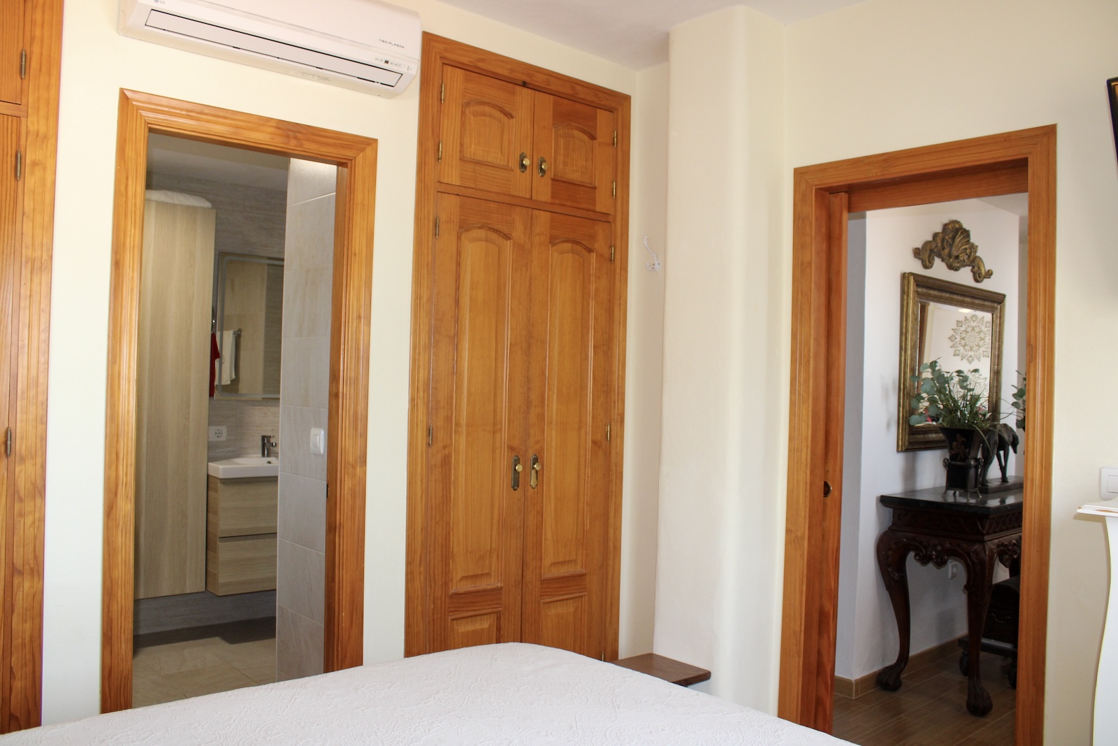 Villa for sale in Almuñecar, Granada, Spain
