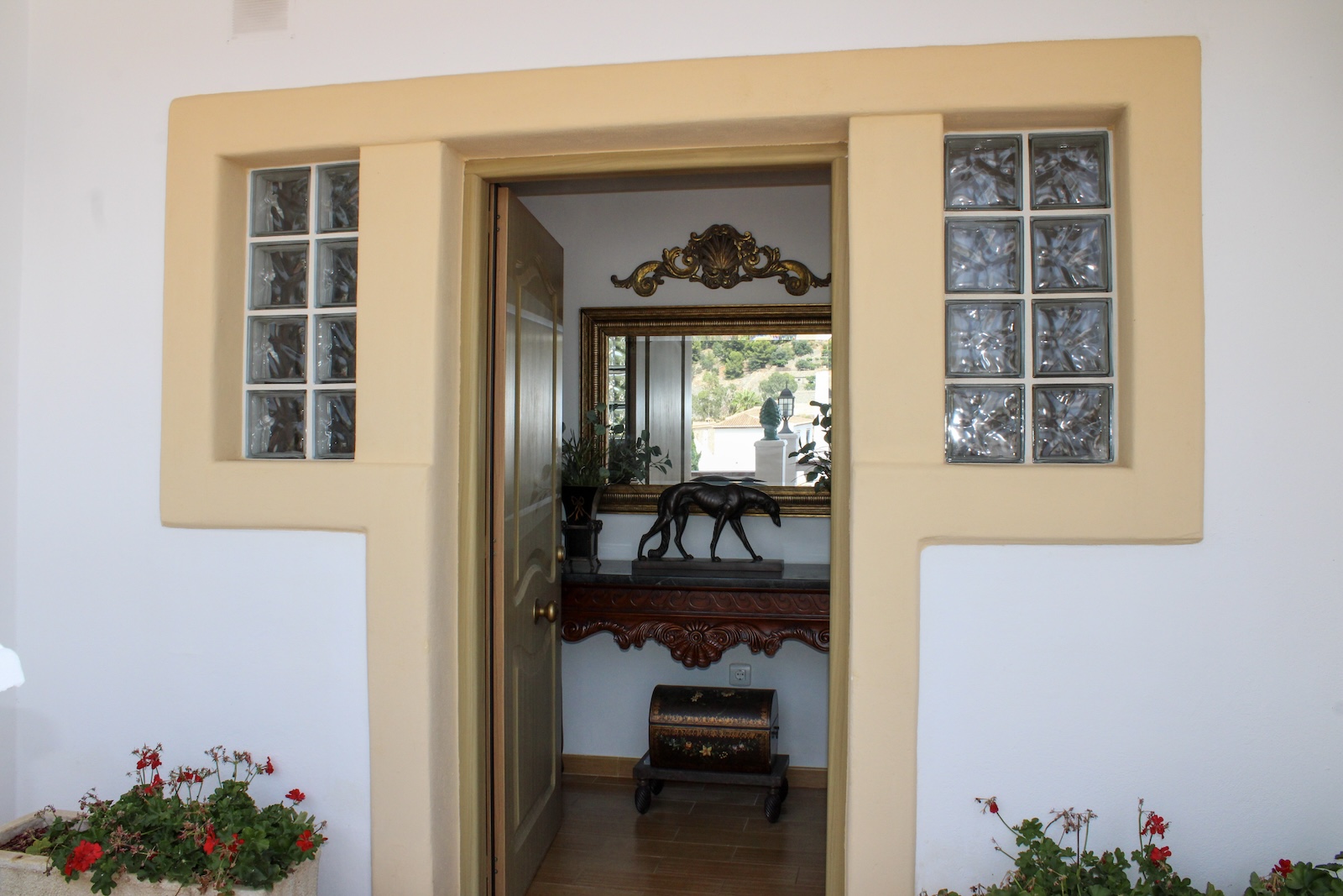 Villa for sale in Almuñecar, Granada, Spain