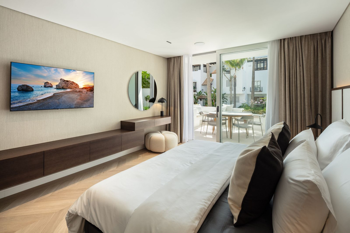 Apartment for sale in Golden Mile, Málaga, Spain