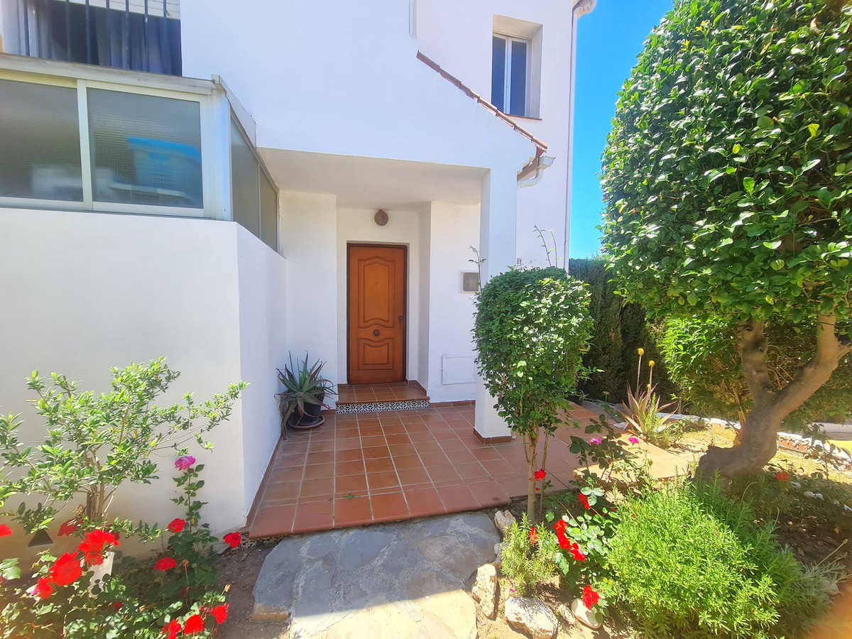Town House for sale in Estepona, Málaga, Spain