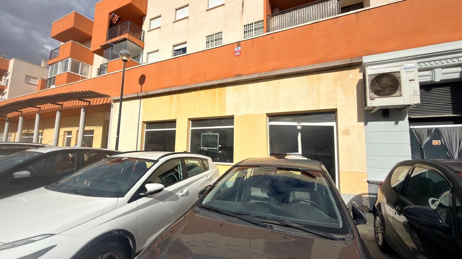 Comercial en venta en Orihuela Costa