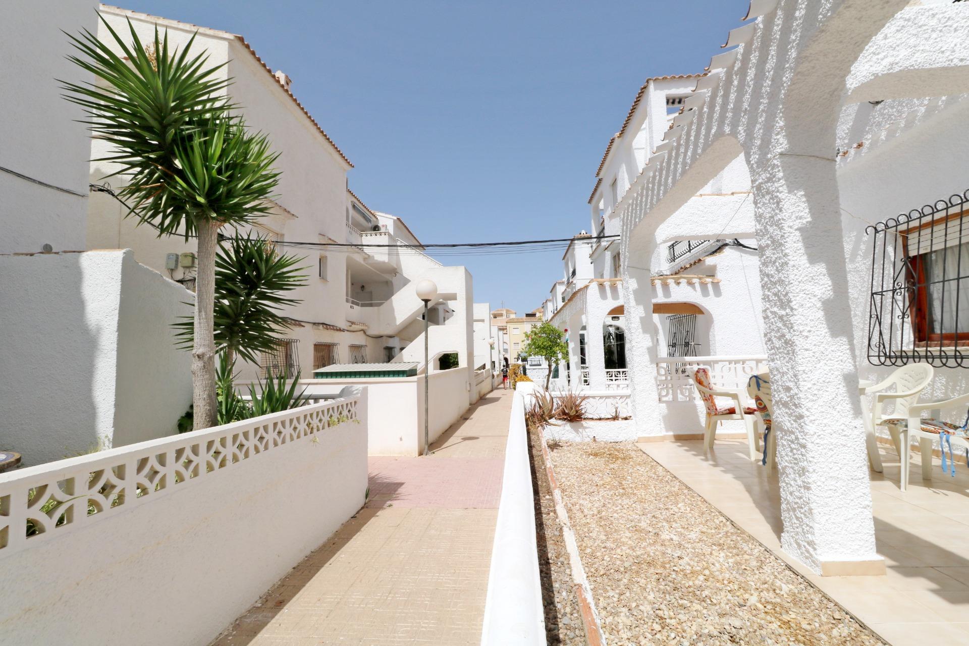 Bungalow for sale in Torrevieja, Alicante, Spain