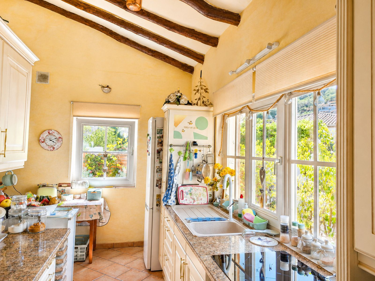 Villa en venta en Benahavis