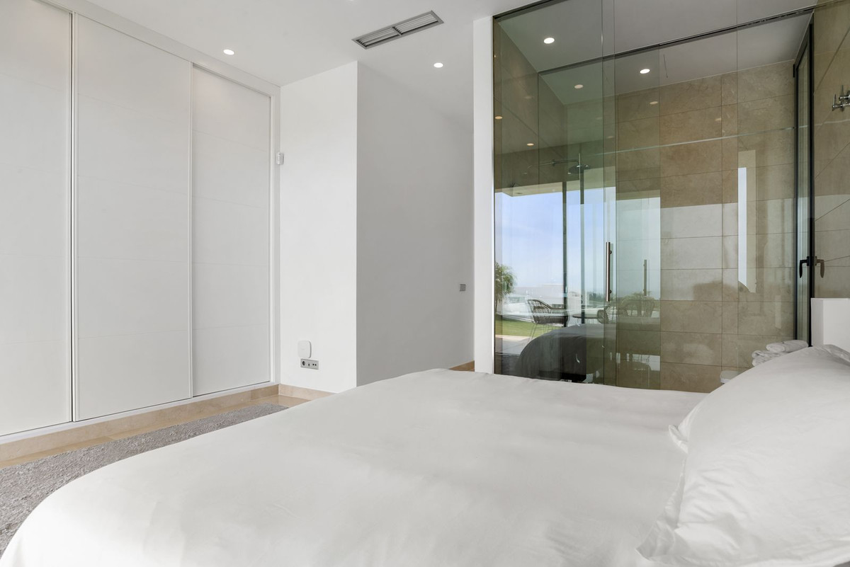 Villa for sale in Benahavis, Málaga, Spain