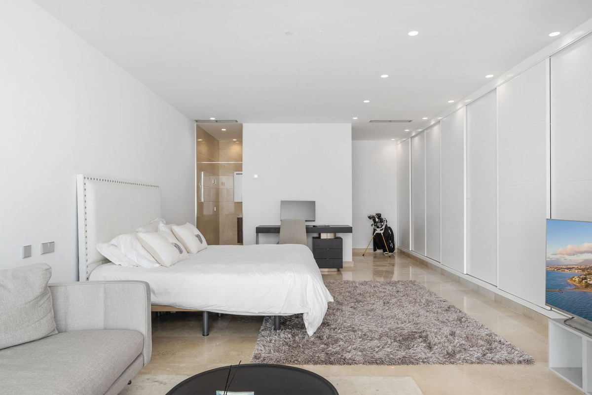 Villa for sale in Benahavis, Málaga, Spain