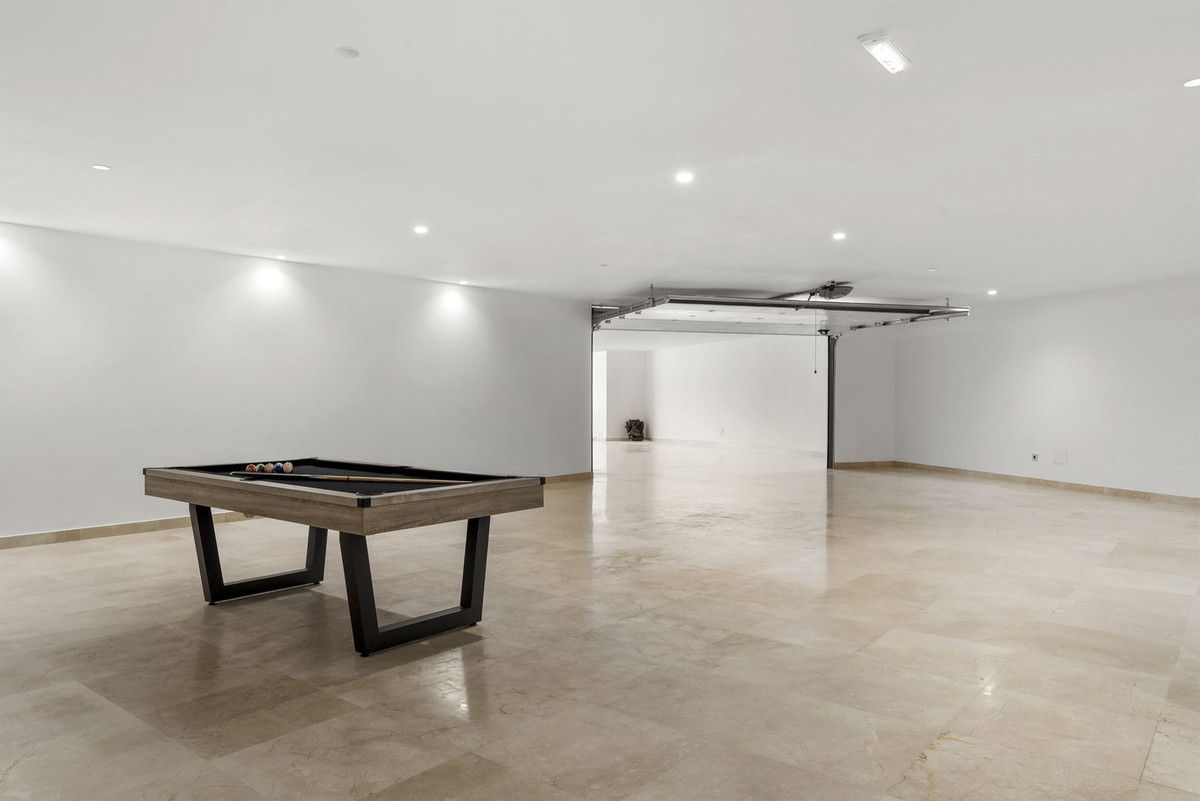 Villa for sale in Benahavis, Málaga, Spain