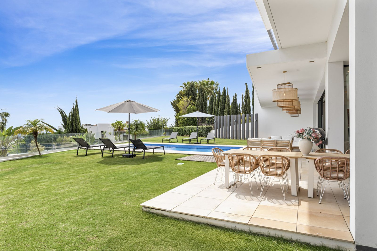 Villa for sale in Benahavis, Málaga, Spain