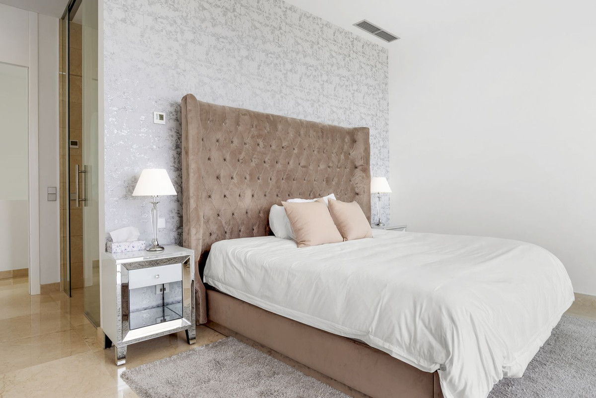 Villa for sale in Benahavis, Málaga, Spain