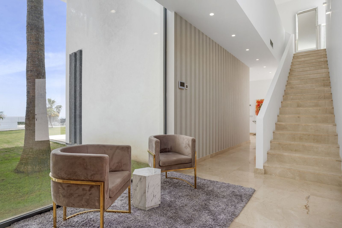 Villa for sale in Benahavis, Málaga, Spain