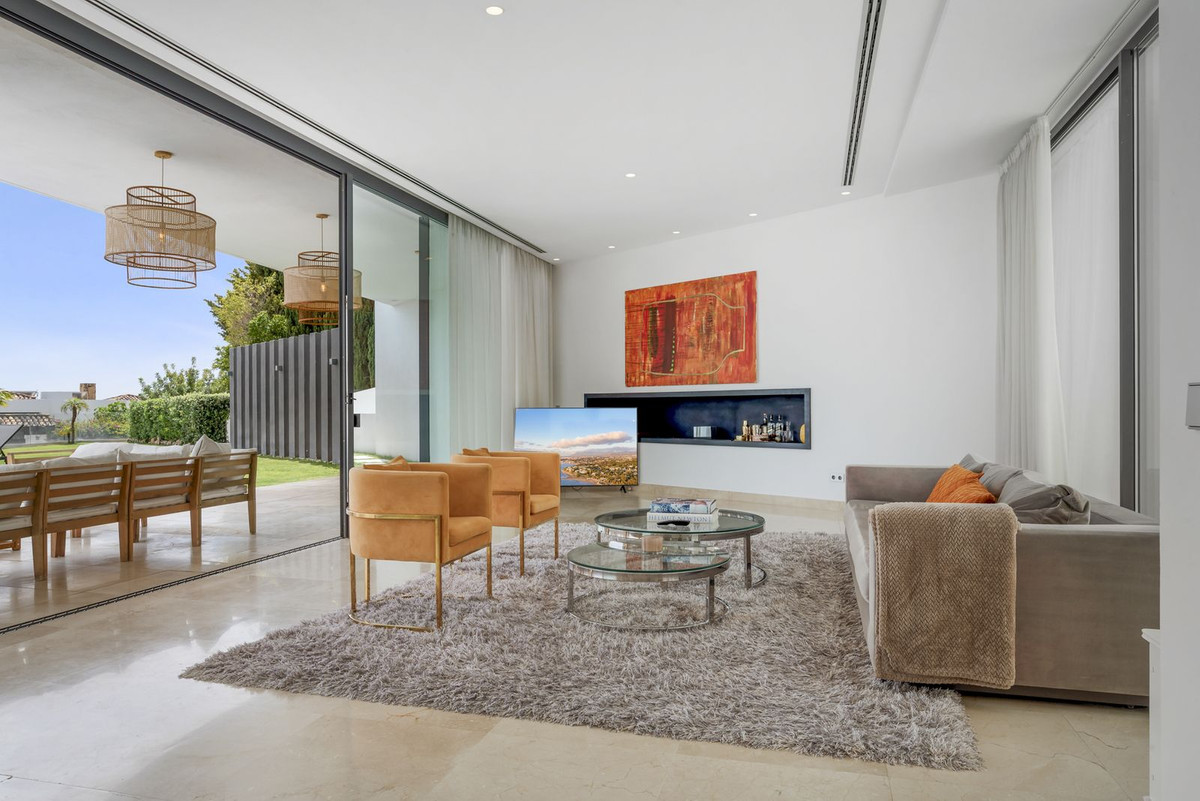 Villa for sale in Benahavis, Málaga, Spain