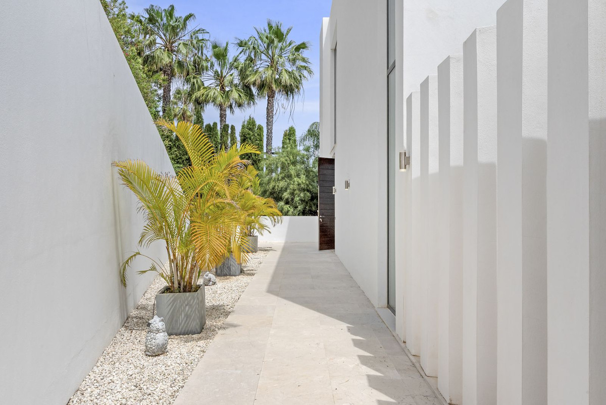 Villa for sale in Benahavis, Málaga, Spain