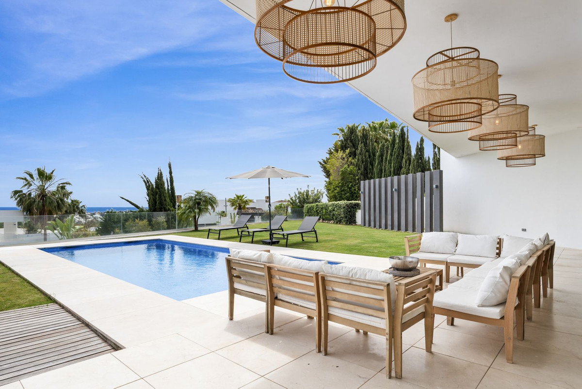 Villa for sale in Benahavis, Málaga, Spain