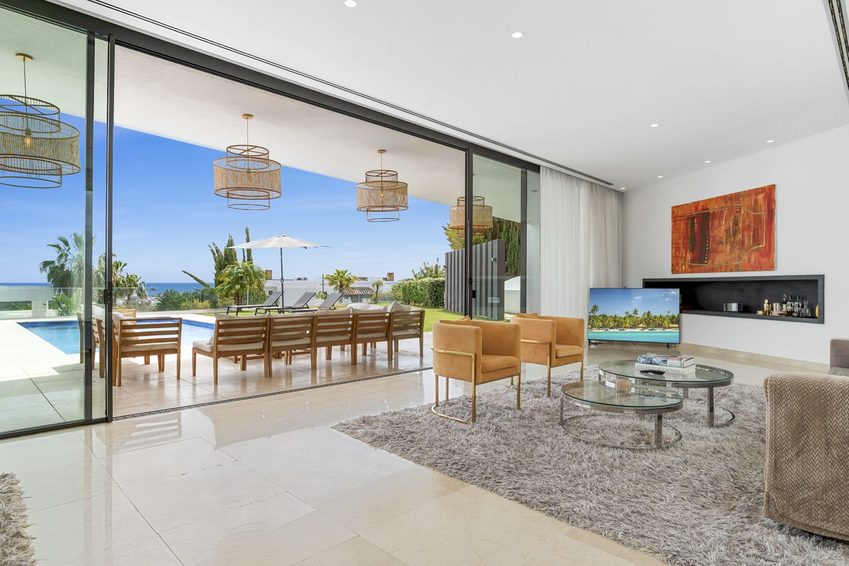 Villa for sale in Benahavis, Málaga, Spain