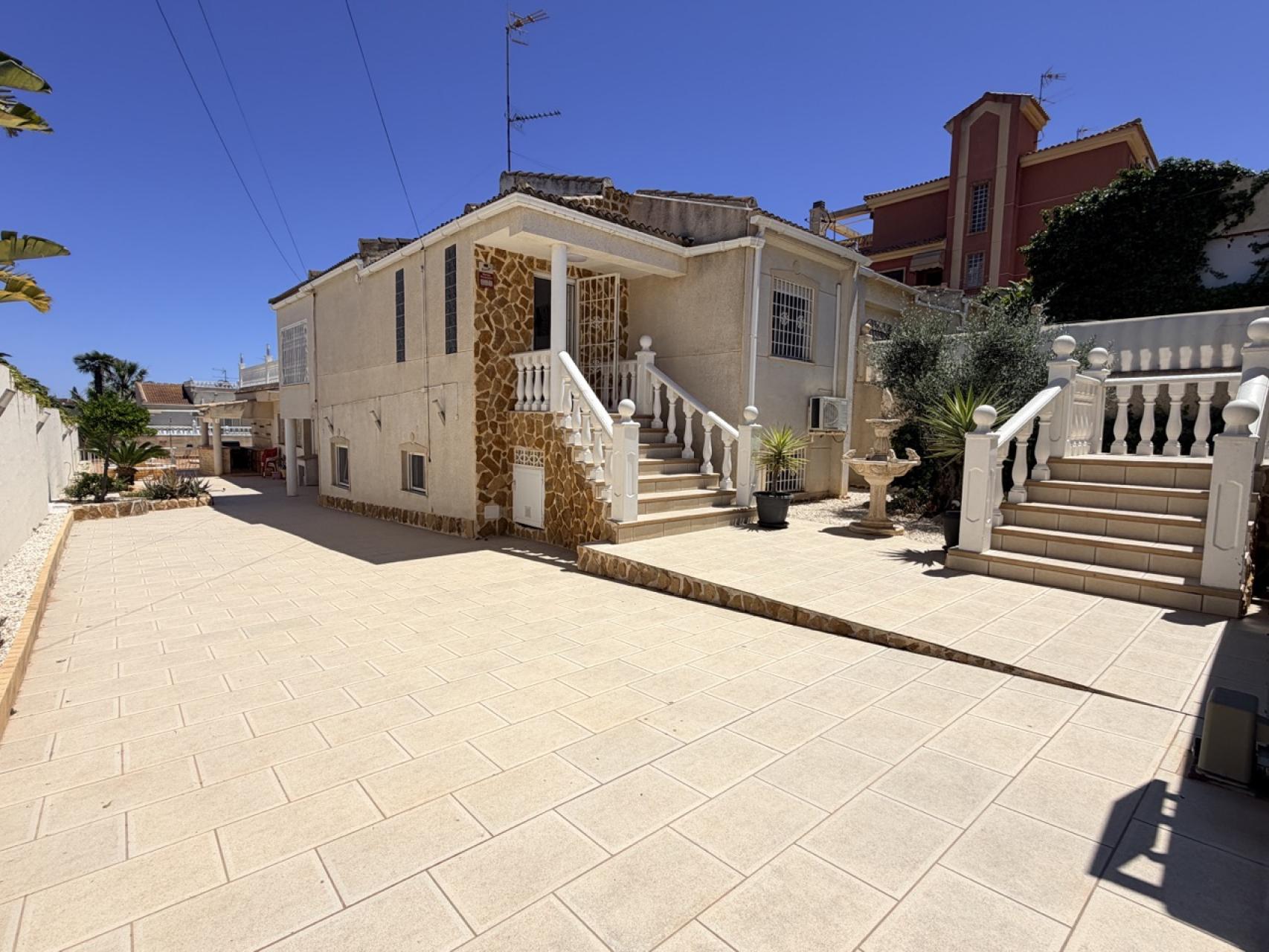 Villa for sale in Torrevieja, Alicante, Spain