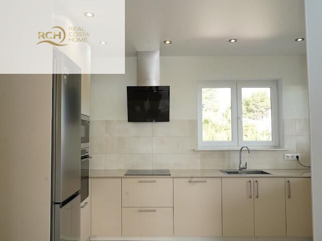 Villa for sale in La Nucia, Alicante, Spain