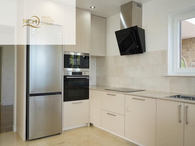Villa for sale in La Nucia, Alicante, Spain