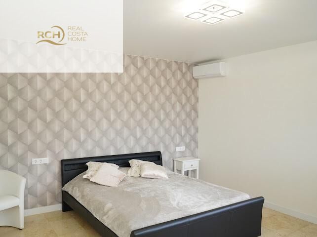 Villa for sale in La Nucia, Alicante, Spain