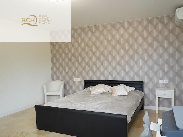 Villa for sale in La Nucia, Alicante, Spain