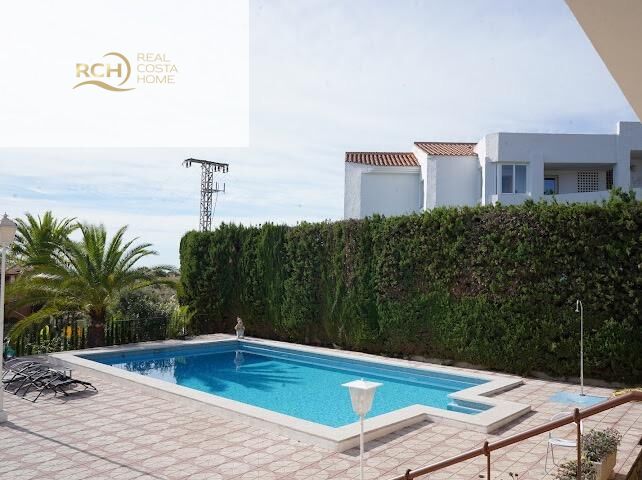 Villa for sale in La Nucia, Alicante, Spain