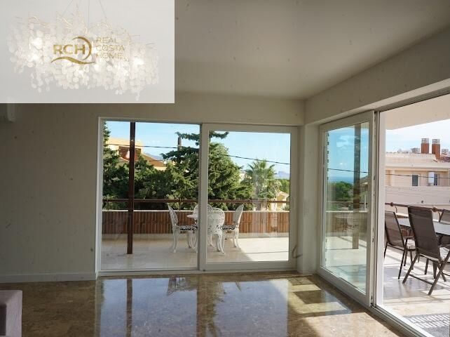 Villa for sale in La Nucia, Alicante, Spain