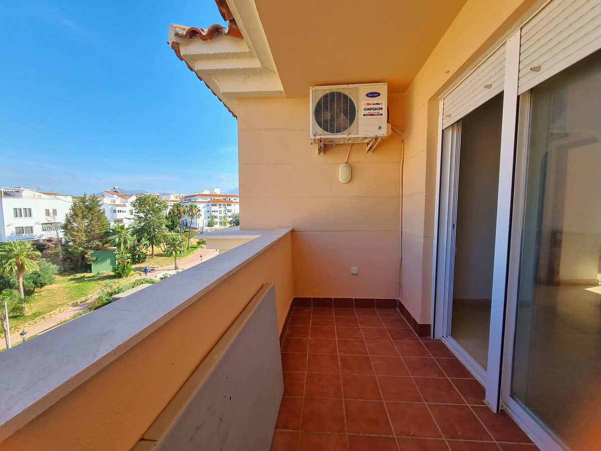 Apartment for sale in San Luis De Sabinillas, Málaga, Spain