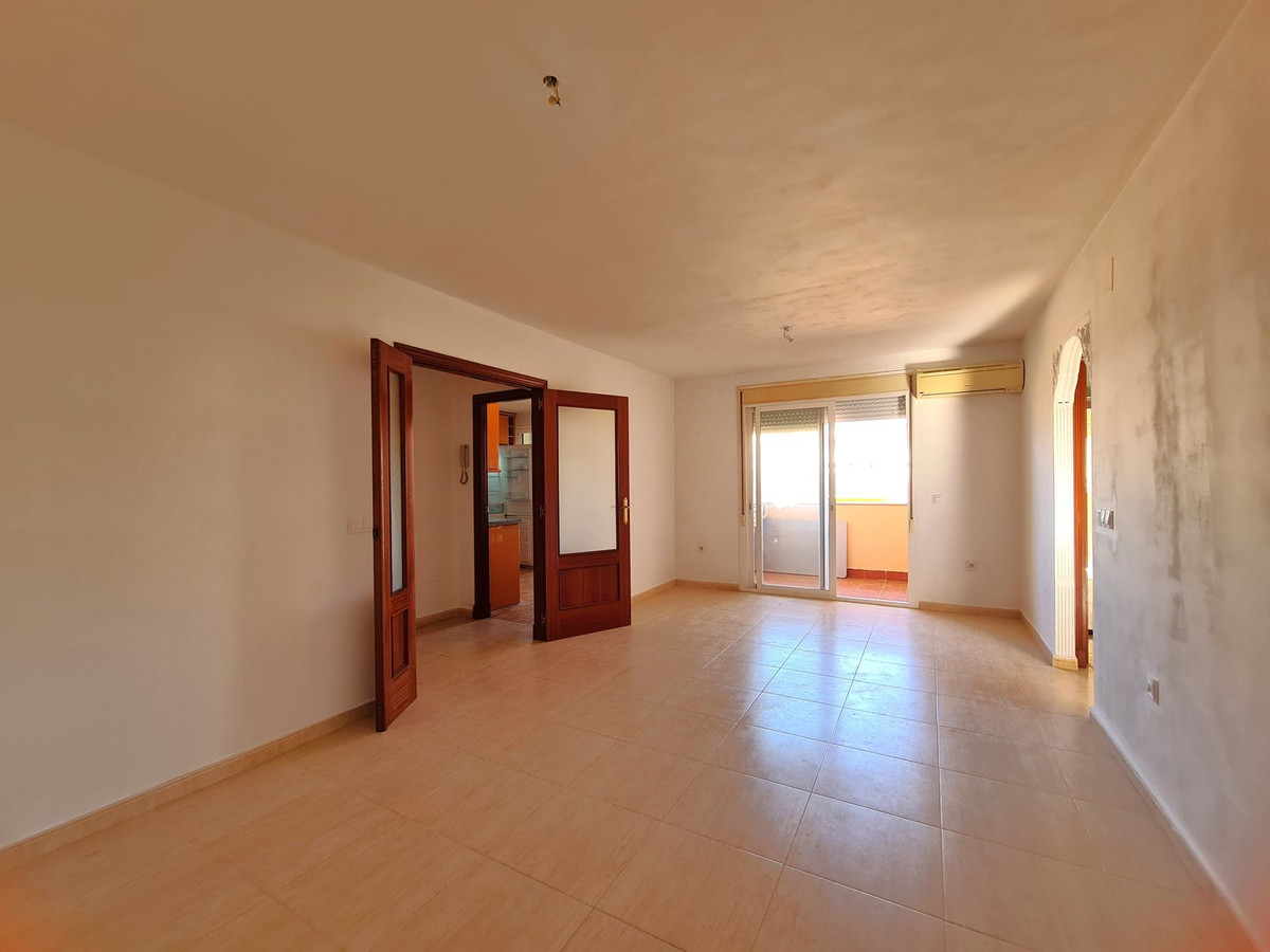 Apartment for sale in San Luis De Sabinillas, Málaga, Spain