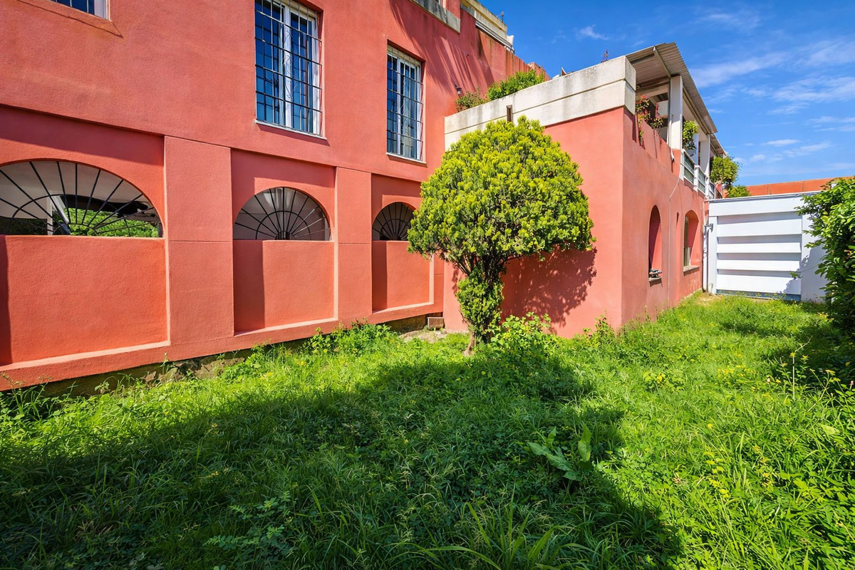Apartment for sale in La Duquesa, Málaga, Spain