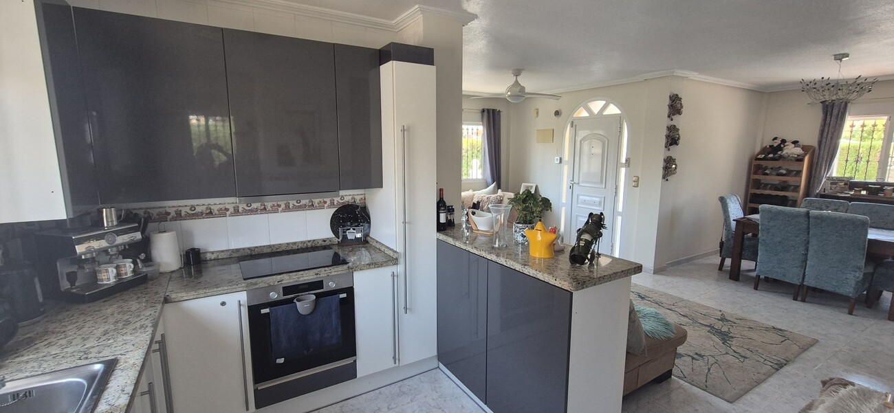 Villa for sale in Villamartin, Alicante, Spain