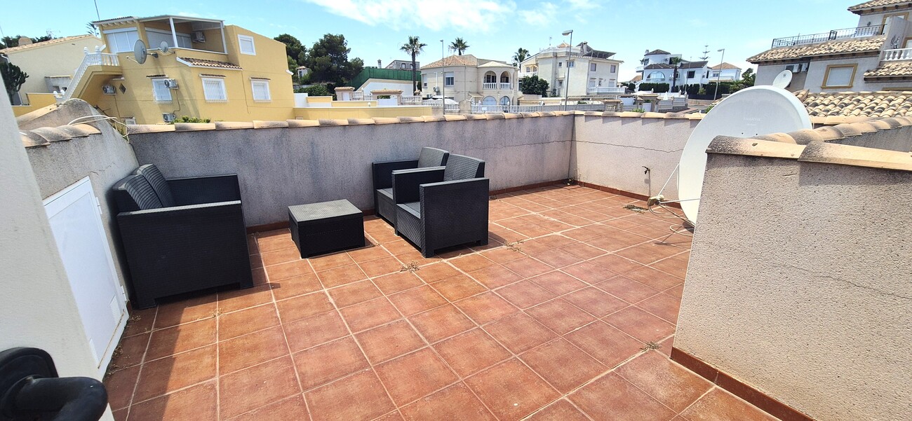 Villa for sale in Villamartin, Alicante, Spain