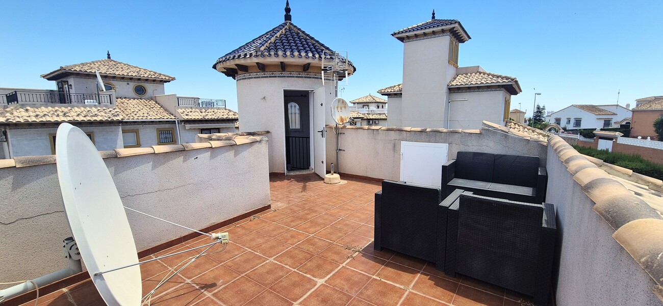 Villa for sale in Villamartin, Alicante, Spain