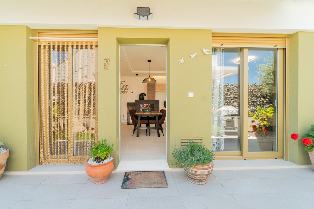 Villa for sale in Vistabella Golf Entre Naranjos, Alicante, Spain