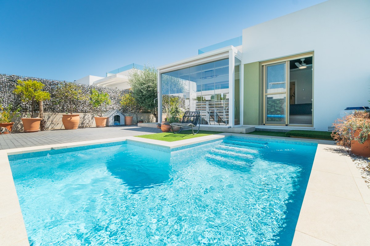 Villa for sale in Vistabella Golf Entre Naranjos, Alicante, Spain