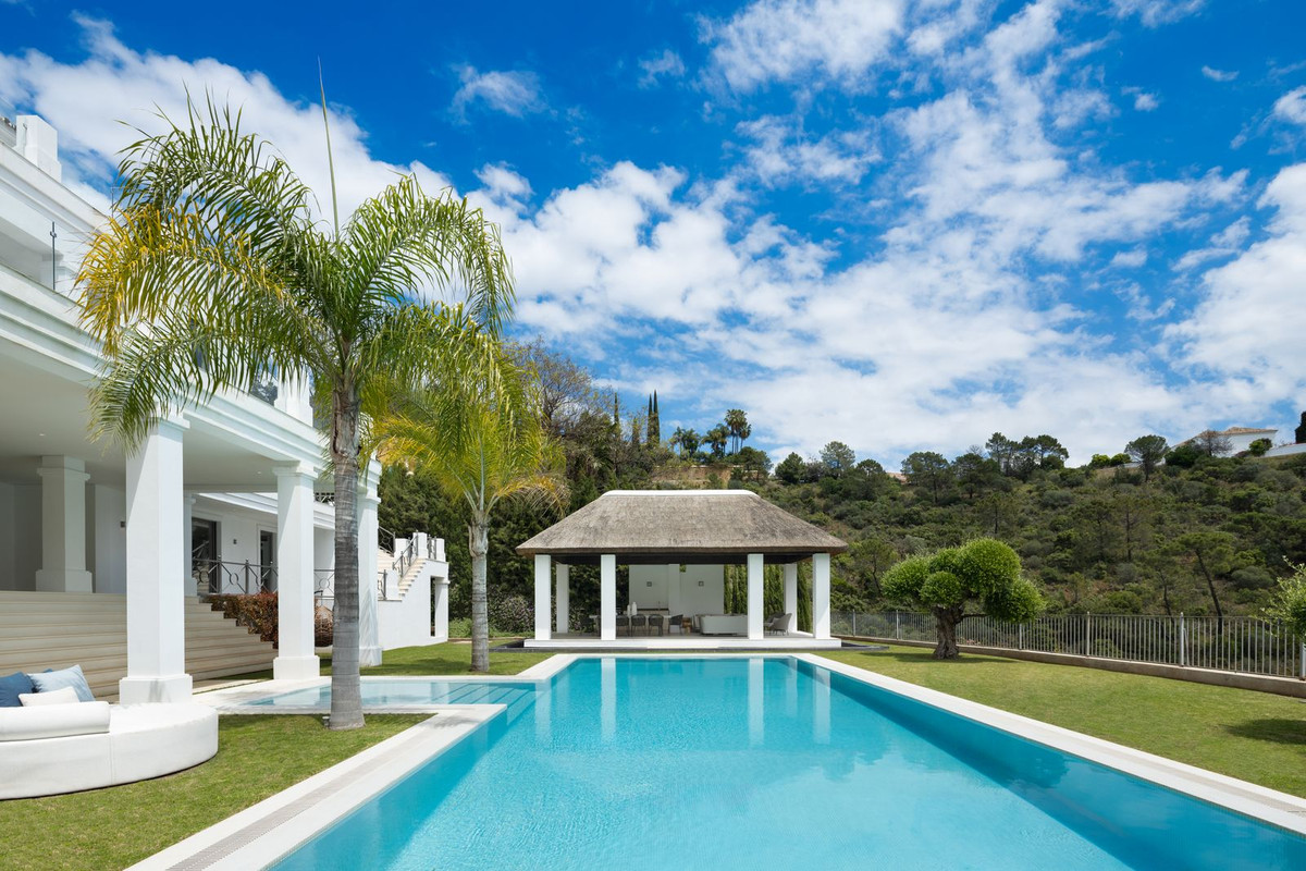 Villa for sale in Benahavis, Málaga, Spain