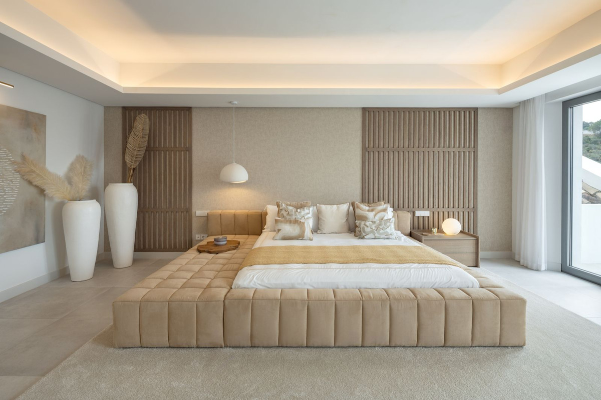 Villa for sale in Benahavis, Málaga, Spain