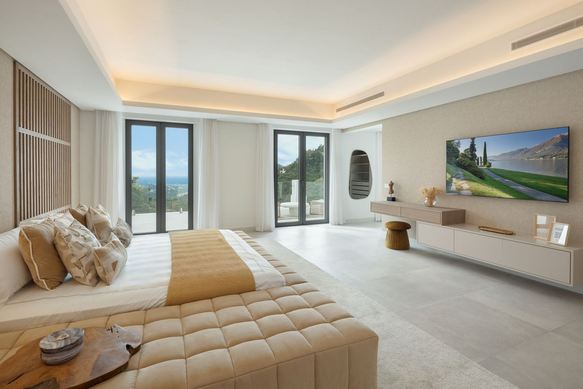 Villa for sale in Benahavis, Málaga, Spain