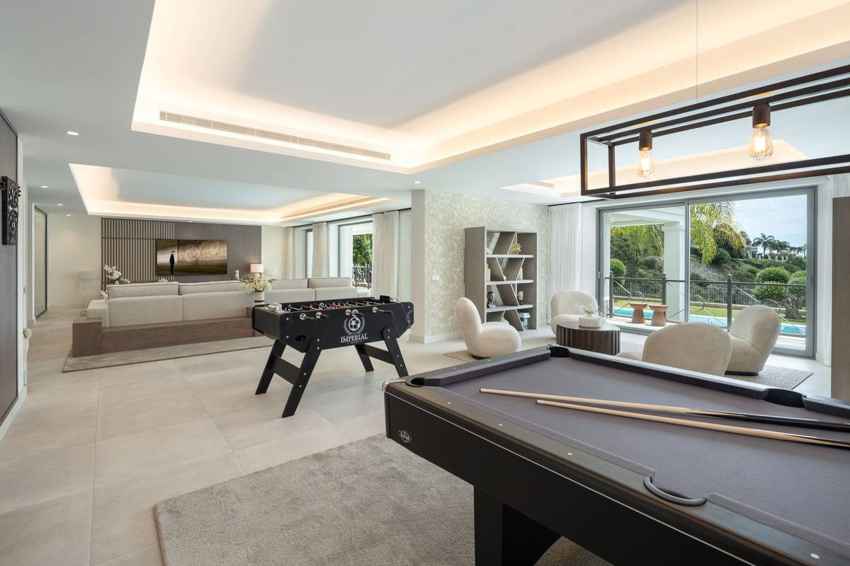 Villa for sale in Benahavis, Málaga, Spain