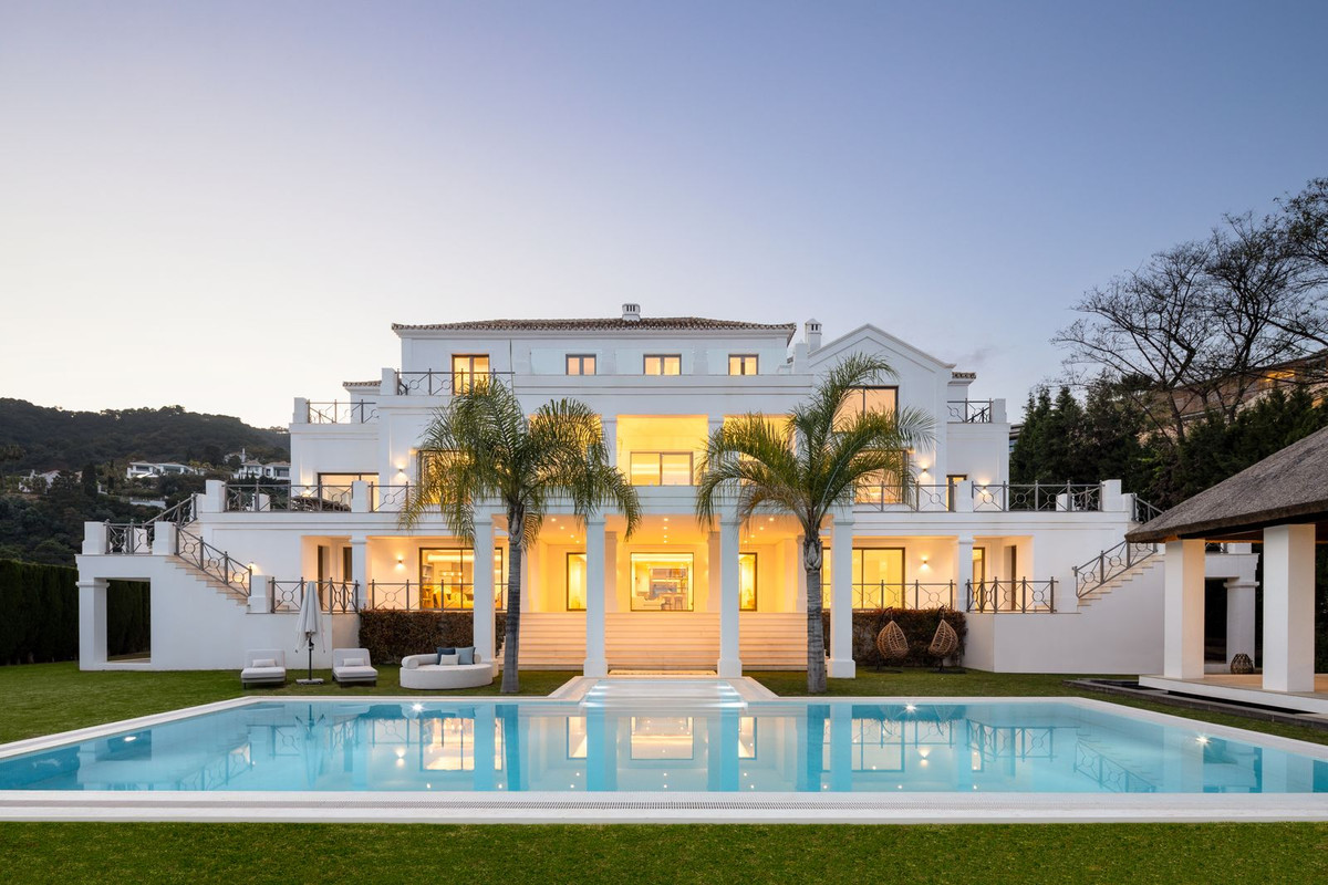 Villa for sale in Benahavis, Málaga, Spain