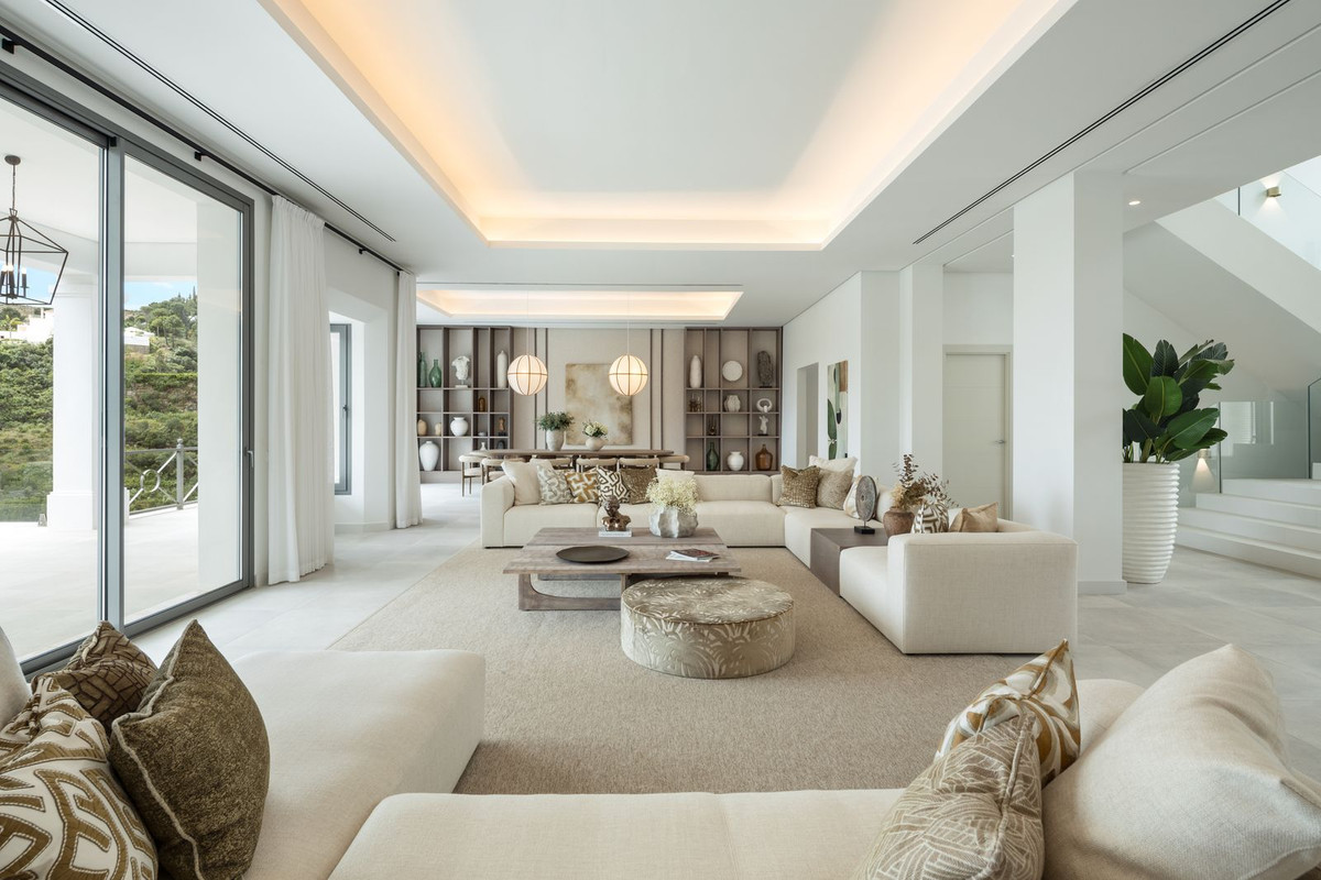 Villa for sale in Benahavis, Málaga, Spain