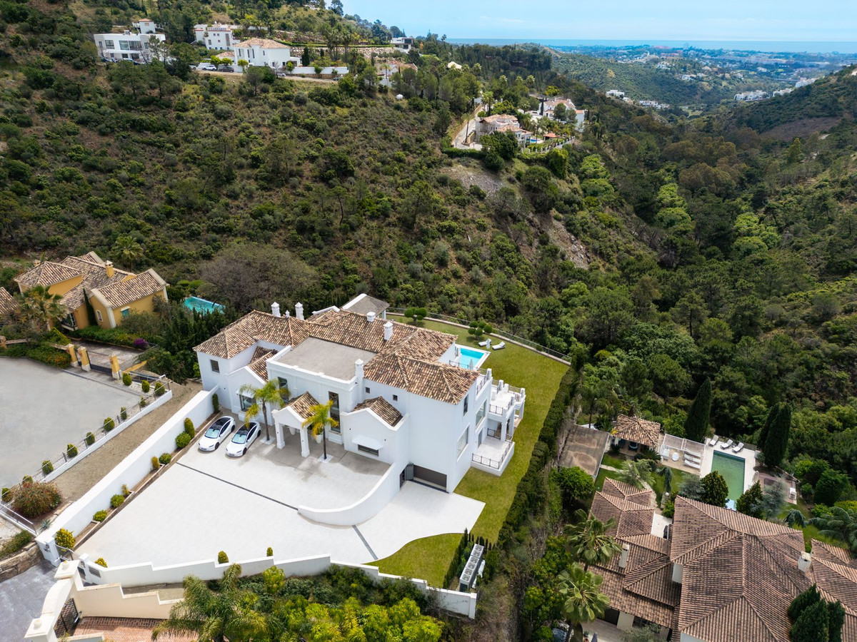 Villa for sale in Benahavis, Málaga, Spain