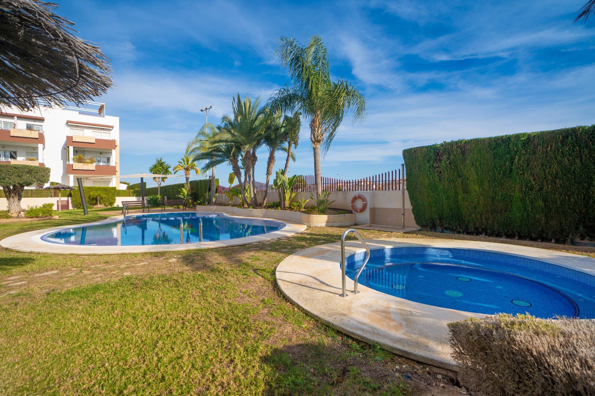 Piso en venta en Orihuela Costa